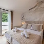 Aurelius - Panoramic Views - Center - Marjan Park - Quiet 아파트