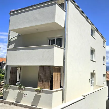 Aurelius - Panoramic Views - Center - Marjan Park - Quiet 아파트 *